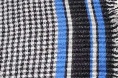 Hot New Best Seller Handsome Designer Brand Man Nice Scarves Soft Hand Feel Faux Wool Men&prime;s Woven Check Warm Long Scarf for Boys