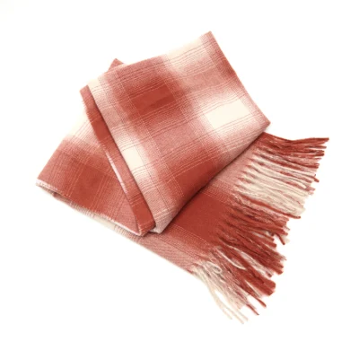 Custom Design Mens Plaid Scarf Woven Scarves for Autumn Winter Fashion Checked Triangle Scarf Women Shawl with Fringes