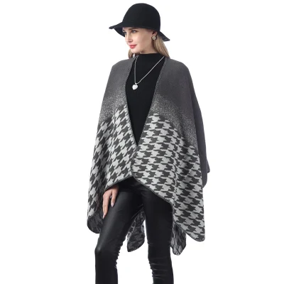 Hot Item Winter Lady New Designer Brand Luxury Fashion Square Scarves Ladies Classical Geometry Embroidery Poncho Shawl Cape Women&prime;s Accessories Scarf for Girl