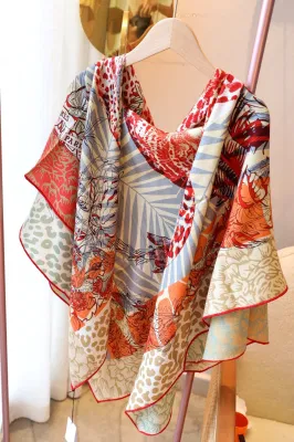 The Newest Good Quality Luxury Original Genuine Wool Wholesale Supplier Woman Warm Winter Wraps Scarf Orthopedic Shawl