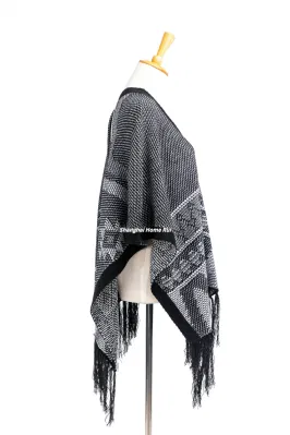 Supplier Outfit Fall Winter Lady Fashion Plus Batwing Irregualar Shape Reversible Tassel Cozy Fluffy Chunky Sweater Boat V-Neck Black Blanket Poncho Pallium