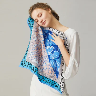 Wholesale 6A Grade Mulberry Silk Hot Sale Machine Hem Silk Head Scarf of Custom Box