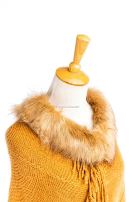Supplier Outfit Fall Winter Lady Fashion Plus Couture Batwing Irregualar Shape Classic Knitted Camel Solid Tassel Cozy Fluffy Chunky Sweater Boat V-Neck Cape