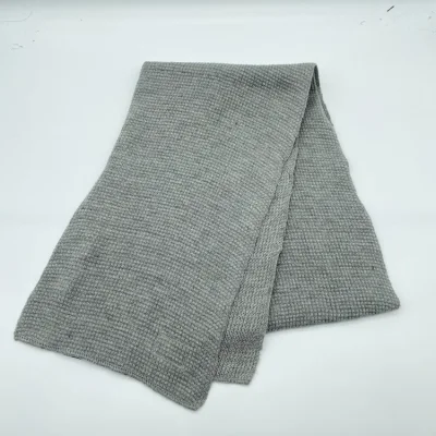 China Manufacturer Wholesale Newest Luxury Wool Thick Scarfs with Patterns