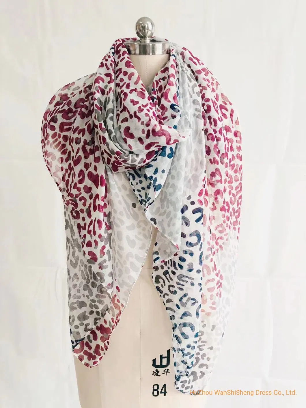 Animal Scarf Hot Fashion Muffler Print Scarves Lady High Quality Spring Summer Shawl Long Soft Leapord Print Scarf