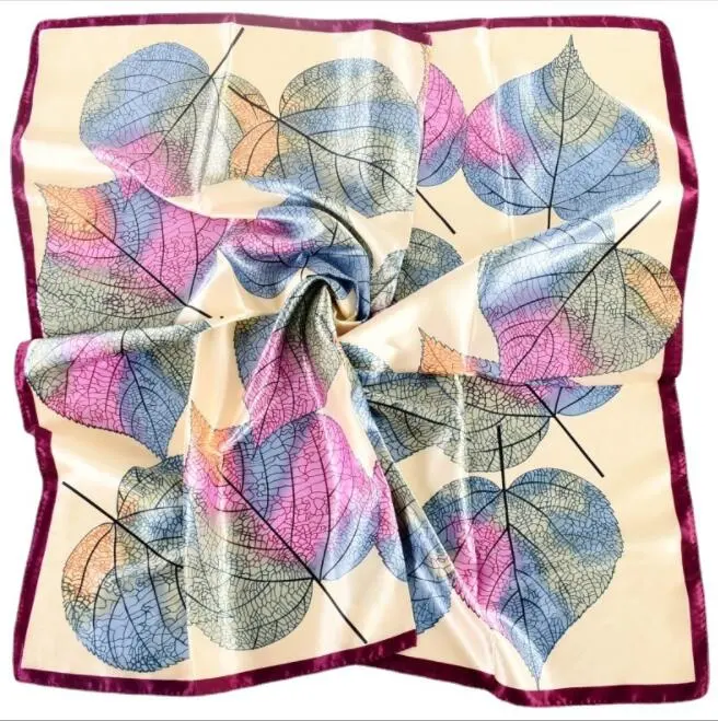 Autumn and Winter New Print Design Small Fresh Leaf Pattern Women&prime; S Fashion Scarves