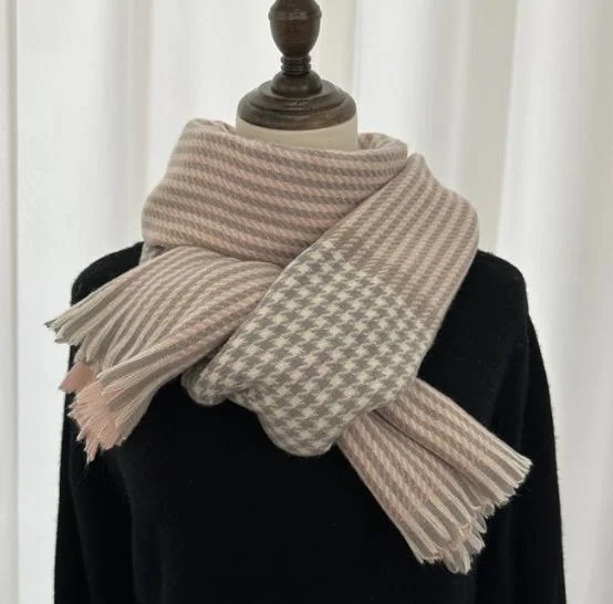 Autumn and Winter Women&prime;s Latest Fashion Checked Horizontal Stripe Warm Scarf