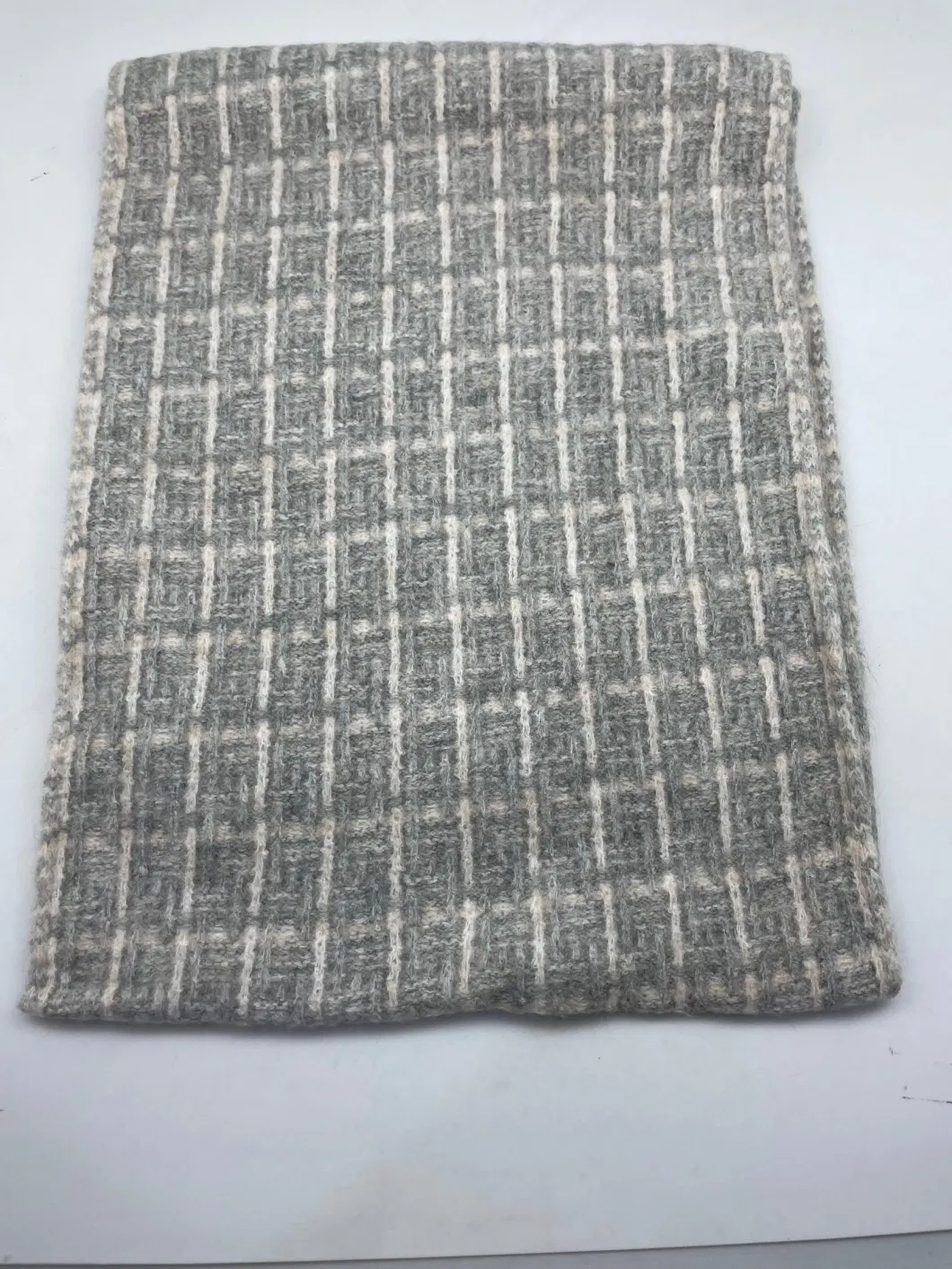 Small Grid Kint Wool Soft Scarf