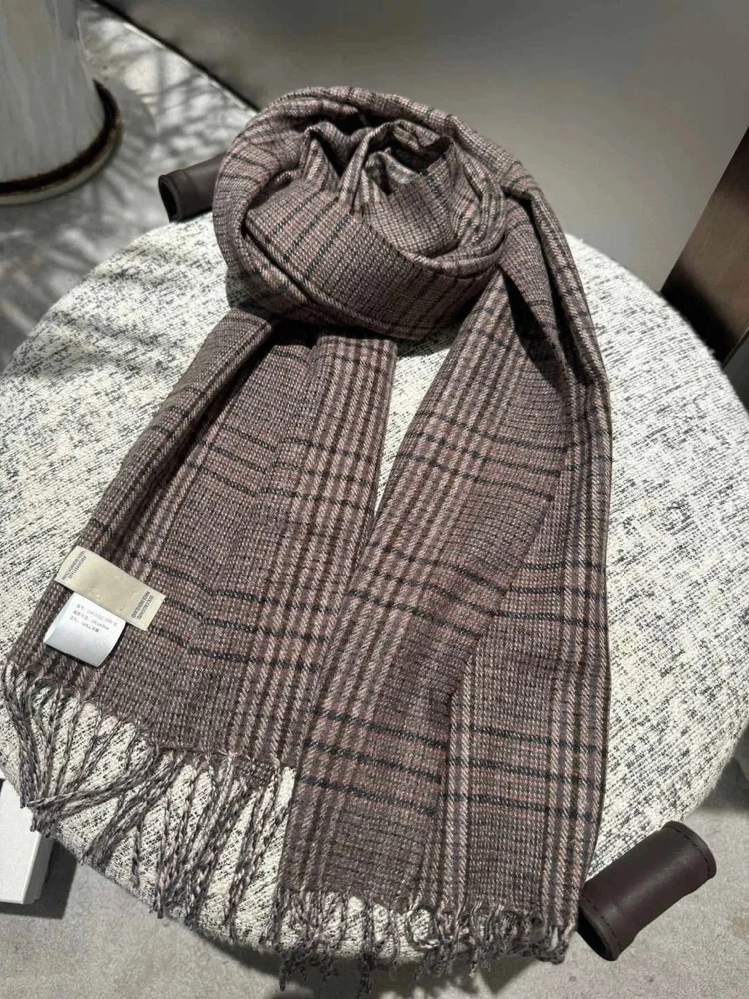 2024 Hot Sale Wool Touch Acrylic Heather Colour Winter Designers Winter Warm Scarfs Cashmere Tassel Pashmina Plaid Blanket Shawls Wholesale Designer