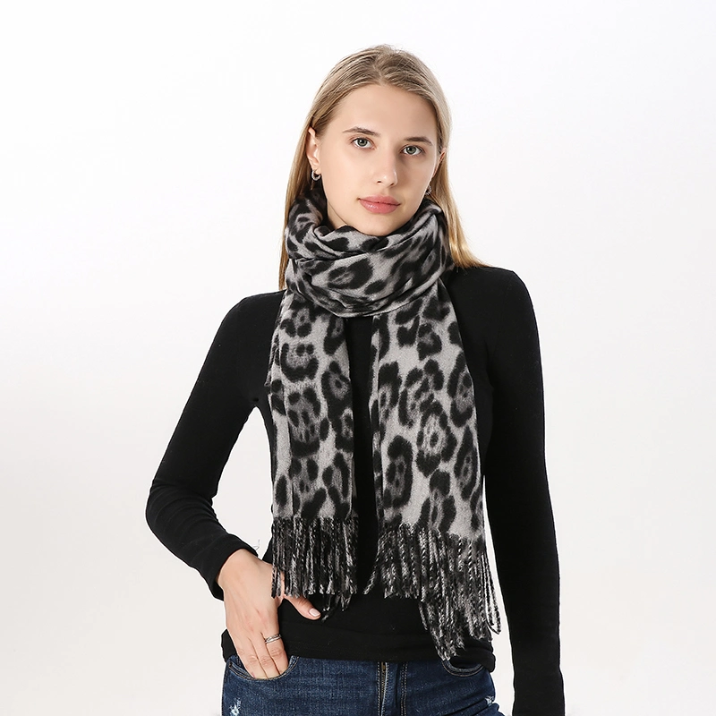 Wholesale Leopard Printed Oblong Scarf with Fringe for Ladies