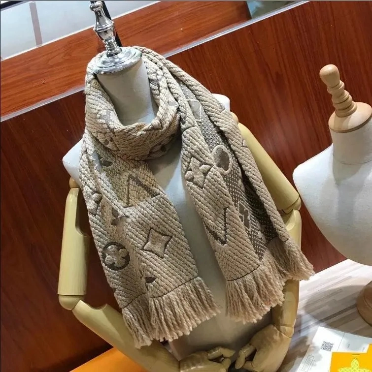 2024 New Luxury Designer Scarf Replica Warm Scarfs Fashion Classic Men and Women Cashmere Wool Long Shawl