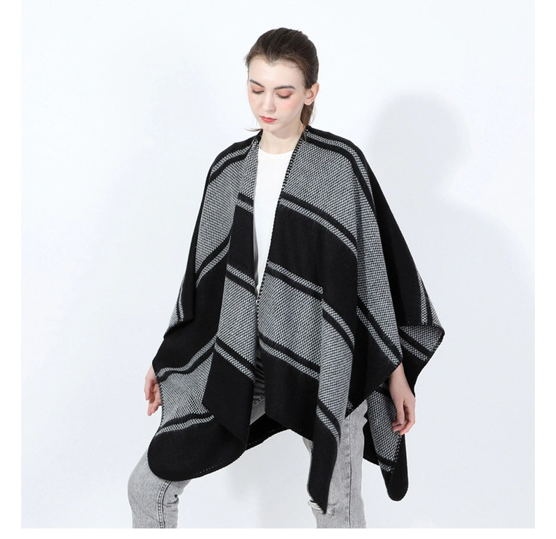 Wholesale Thick Blankets Women Warm Cape Classic Geometric Plaid Women Poncho Shawl