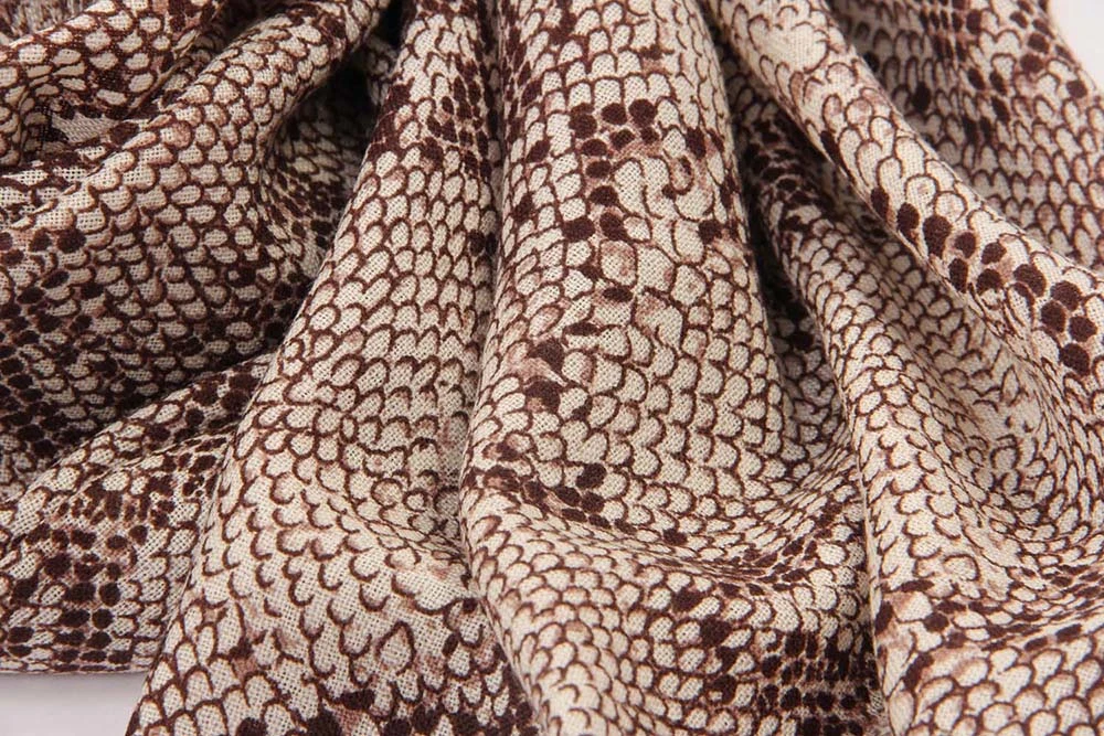 China Supplier Fashion Warm Animal Print Mercerized Wool Scarf/Shawl