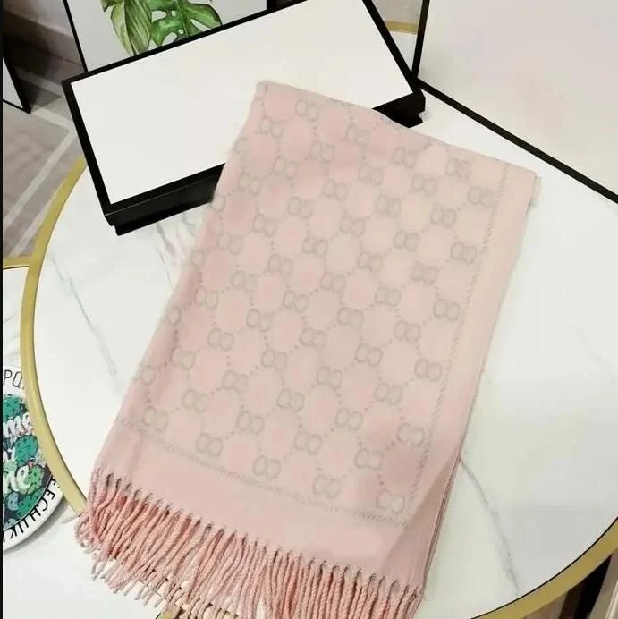 2024 New Designer Warm Soft Pashmina Neck Scarves Shawl Blanket Plaid Tassel Cashmere Winter Scarf