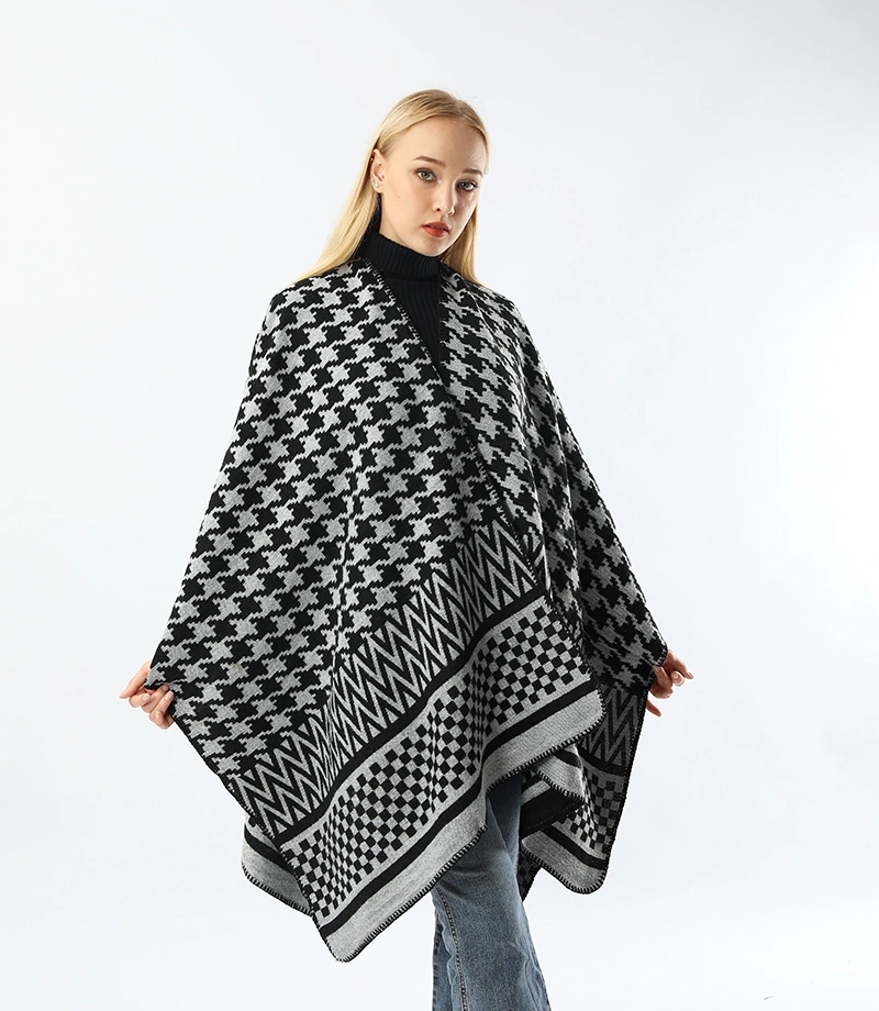 Wholesale Thick Blankets Women Warm Cape Classic Geometric Plaid Women Poncho Shawl