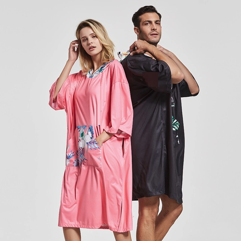 Customized Keep Warm Lycra Bathrobe Swimming Poncho Beach Cloak for Man / Women