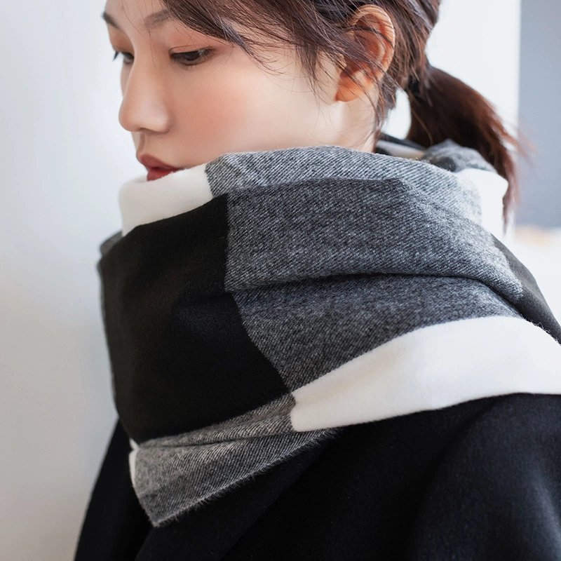 New Style Autumn and Winter Women&prime;s Thickened Warm Cashmere Large Plaid Scarf Winter Shawl Lady Scarf