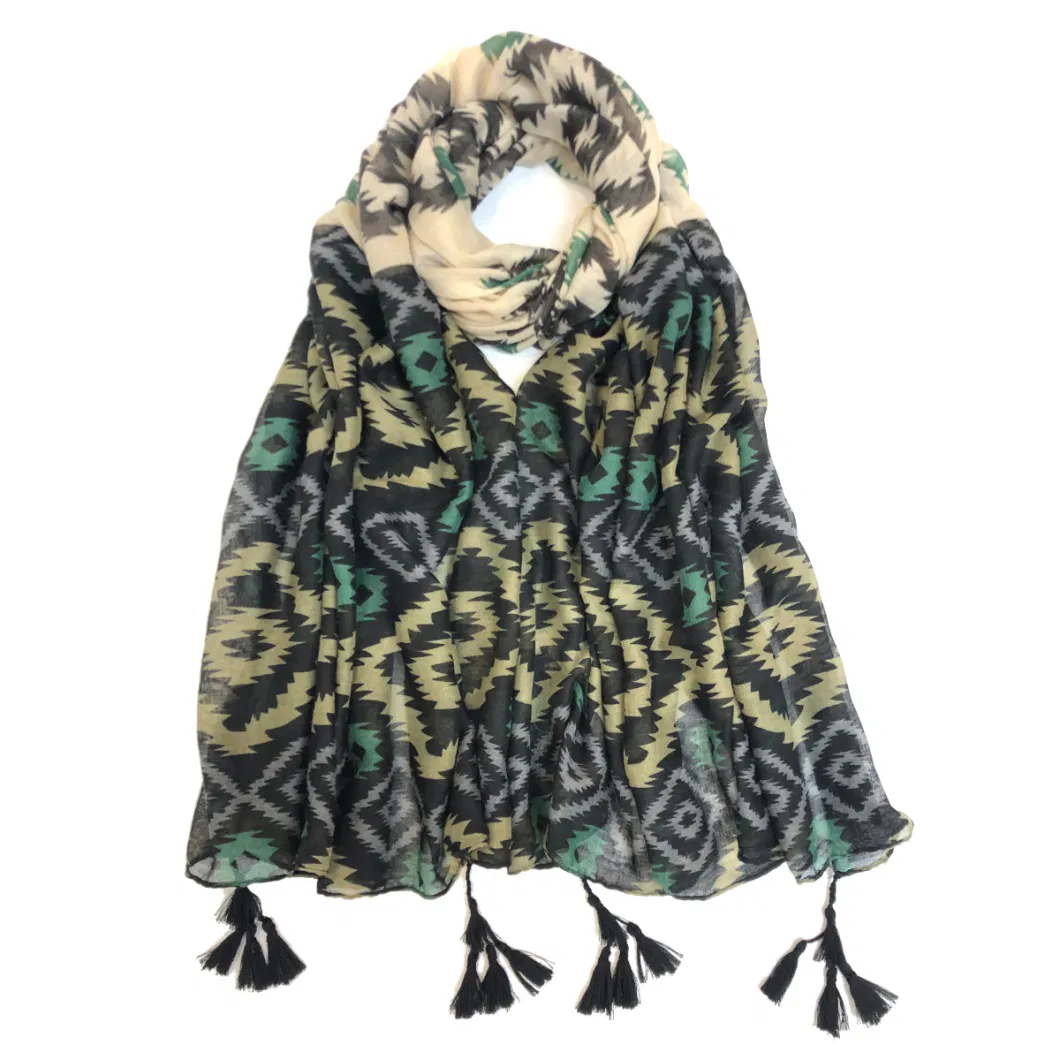 Women&prime;s Geo Leaves Mix Print Scarf with Tassel