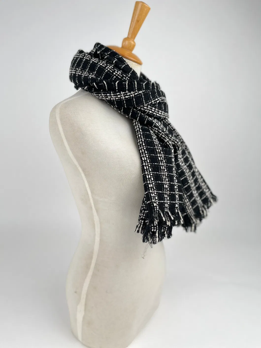 Factory Winter Warm Ladies Elegant Checked Stylish Quality Woven Scarf