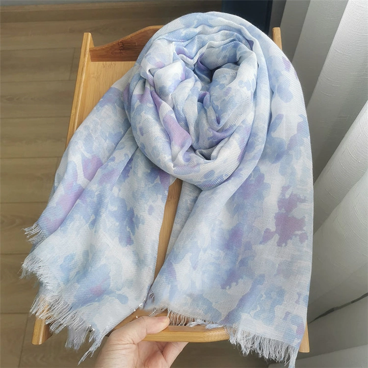 Quality China Factory Supply Custom Logo Ladies Blue Purple Color Light Women Fashion Scarf