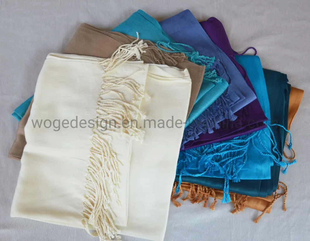 Classic UK Beautiful Hijabs Factory Wholesale Ladies Plain Solid Viscose Scarfs Pashmina with 41colors Available Stock
