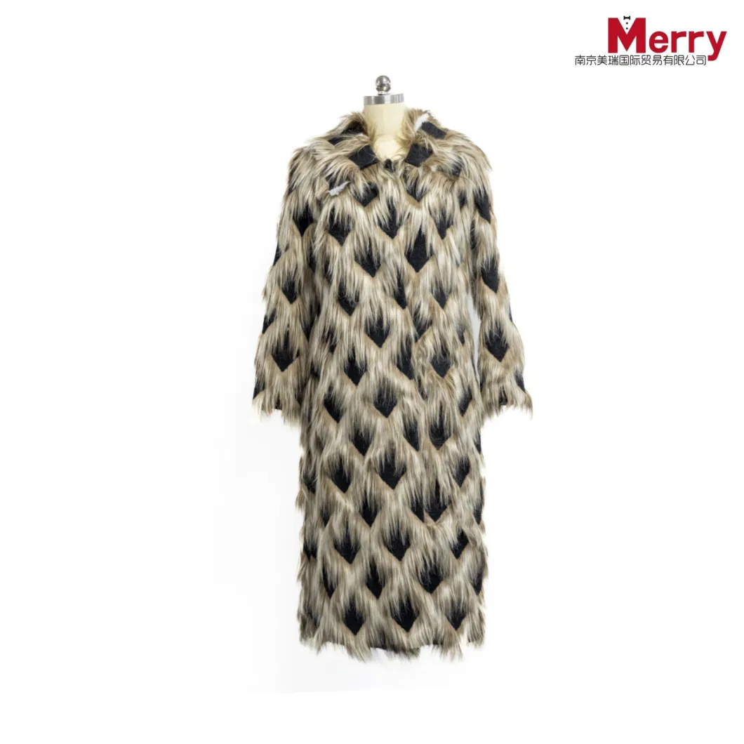 Wholesale Winter Women Jacket Faux Fur Loose Fashion Coat with Long Sleeves