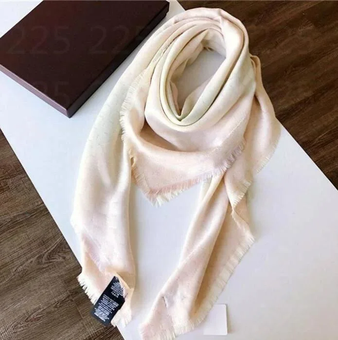 2024 New Design Digital Printing Color Luxury Soft Touch Woman Personalized Square 100% Cotton Poplin Satin Silk Hijab Scarf