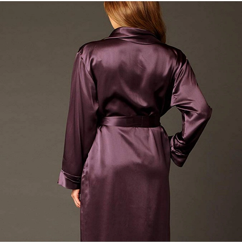 Women&prime;s Silk Robe, Wide Shawl Collar, Gentle Pleats