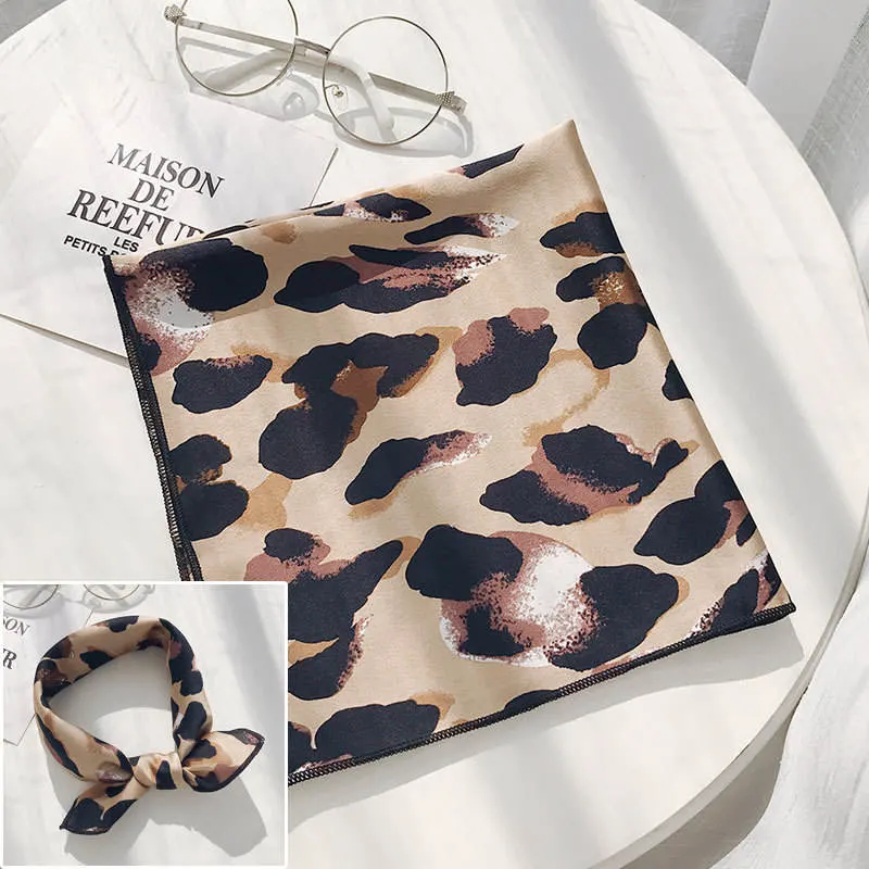 in Stock Fashion Wholesale Printed Square Scarves Women Stripe Point Leopard Satin Silk Hair Scarf for Girls