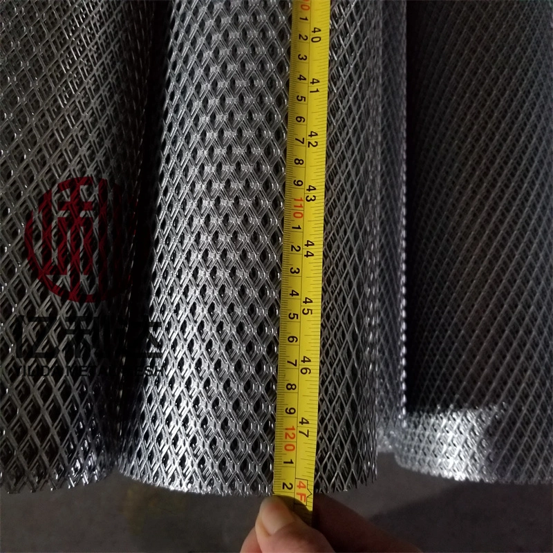 G40/G90 Flattened Galvanized Steel Expanded Metal Mesh Coil