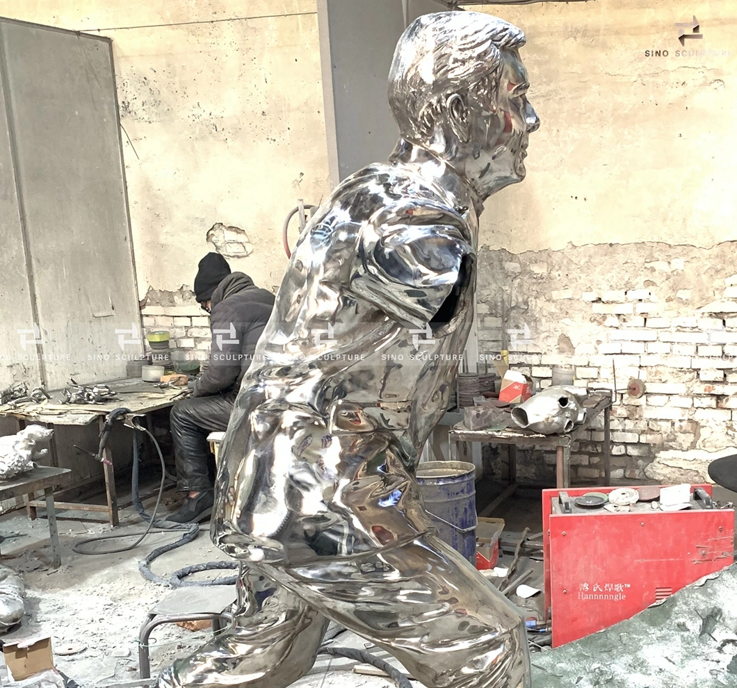 Mirror Casted Stainless Steel Statue