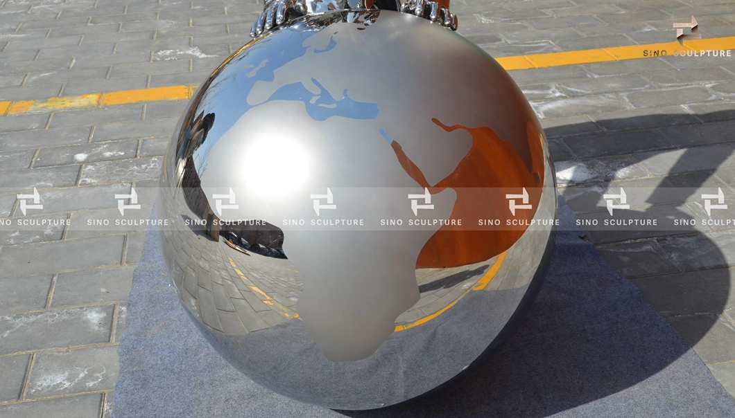 Mirror Casted Stainless Steel Statue