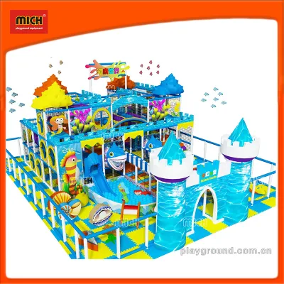 Los grandes de plástico de fibra de vidrio deslice suave Indor Playground Parque de Atracciones