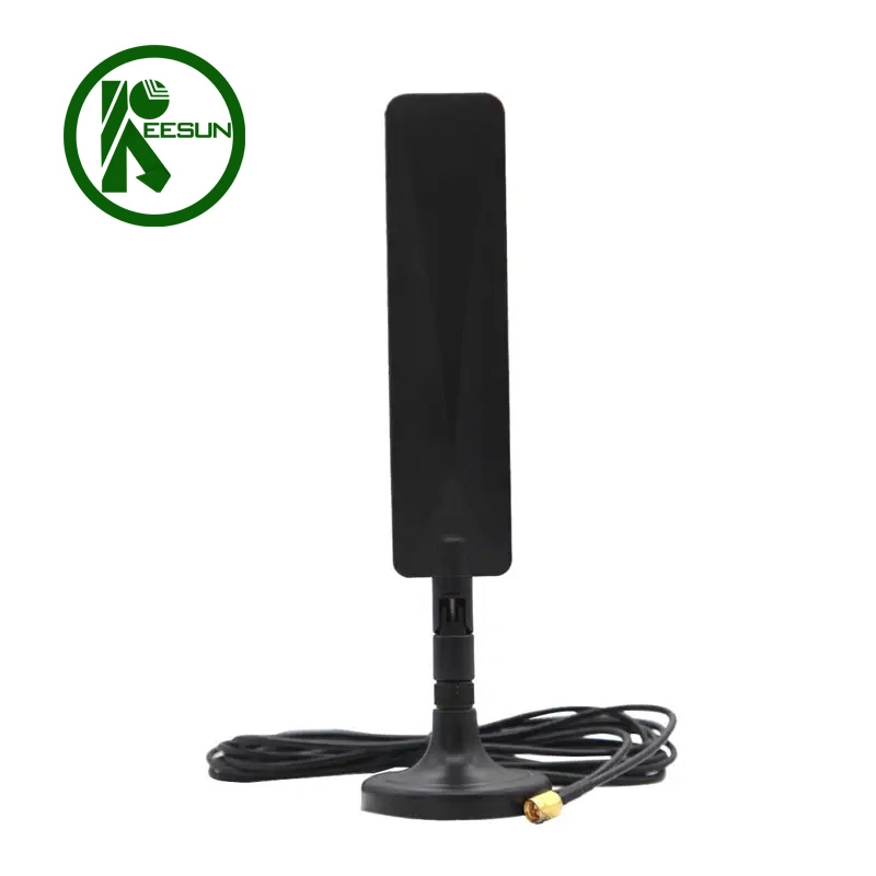 Omnidirectional 800~2600MHz 228mm 4G LTE Paddle Aerial Antenna with Magnetic Base