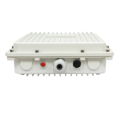 AP wireless per esterni dual band ad alta potenza da 1800 Mbps e 300 MW con Antenna OMNI 6 dBi dotata di porte WAN e LAN da 1 g.