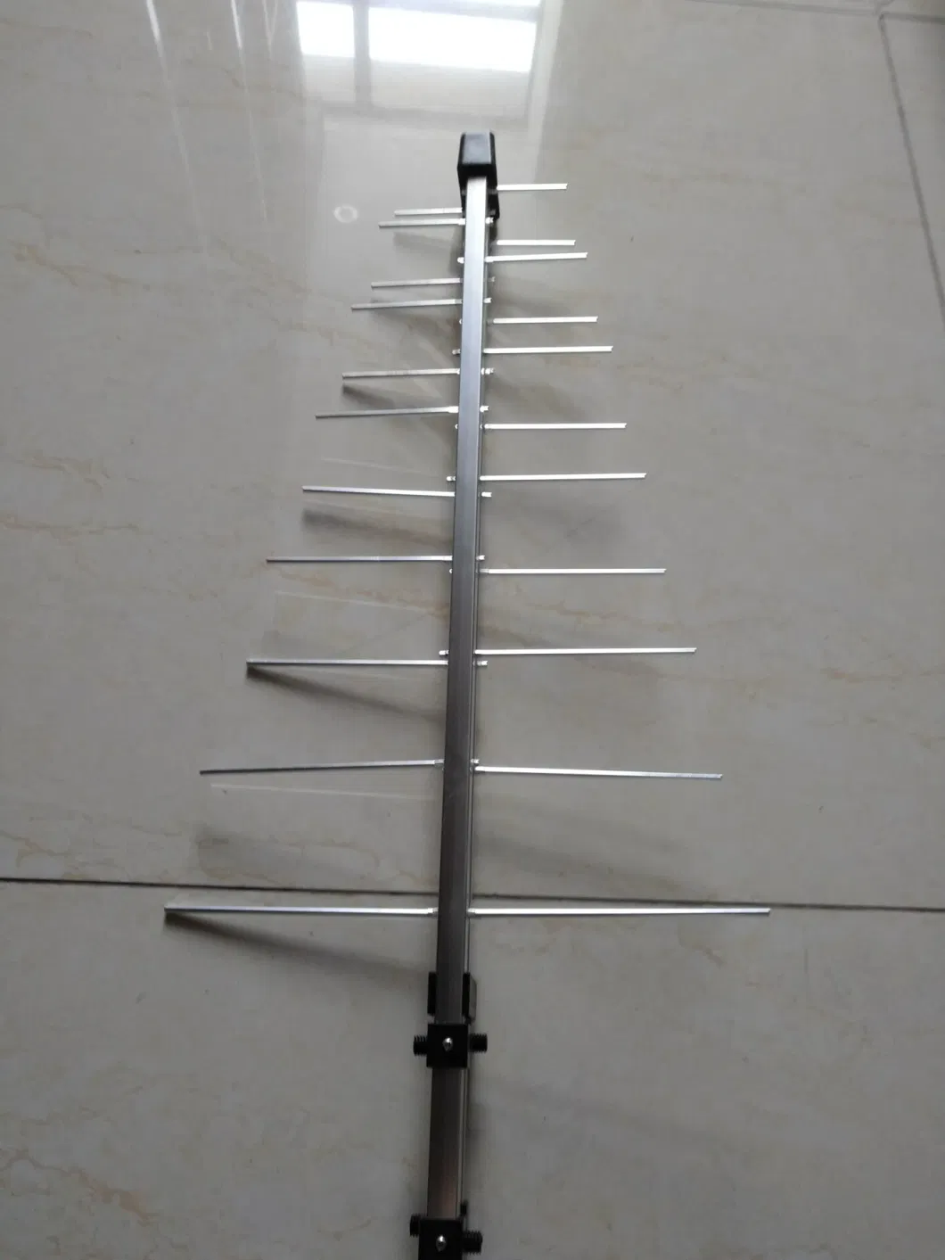 32 Element Log Outdoor Antenna UHF VHF Antenna From Factory Supplier