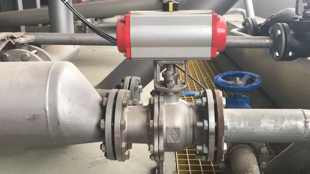 Xinyi Pn16 Pneumatic Actuator Threaded Connection Steam SS304 Ball Valve