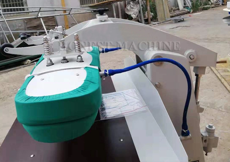 Hento Brand Laundry Ironing Machine / Industrial Ironing Machine