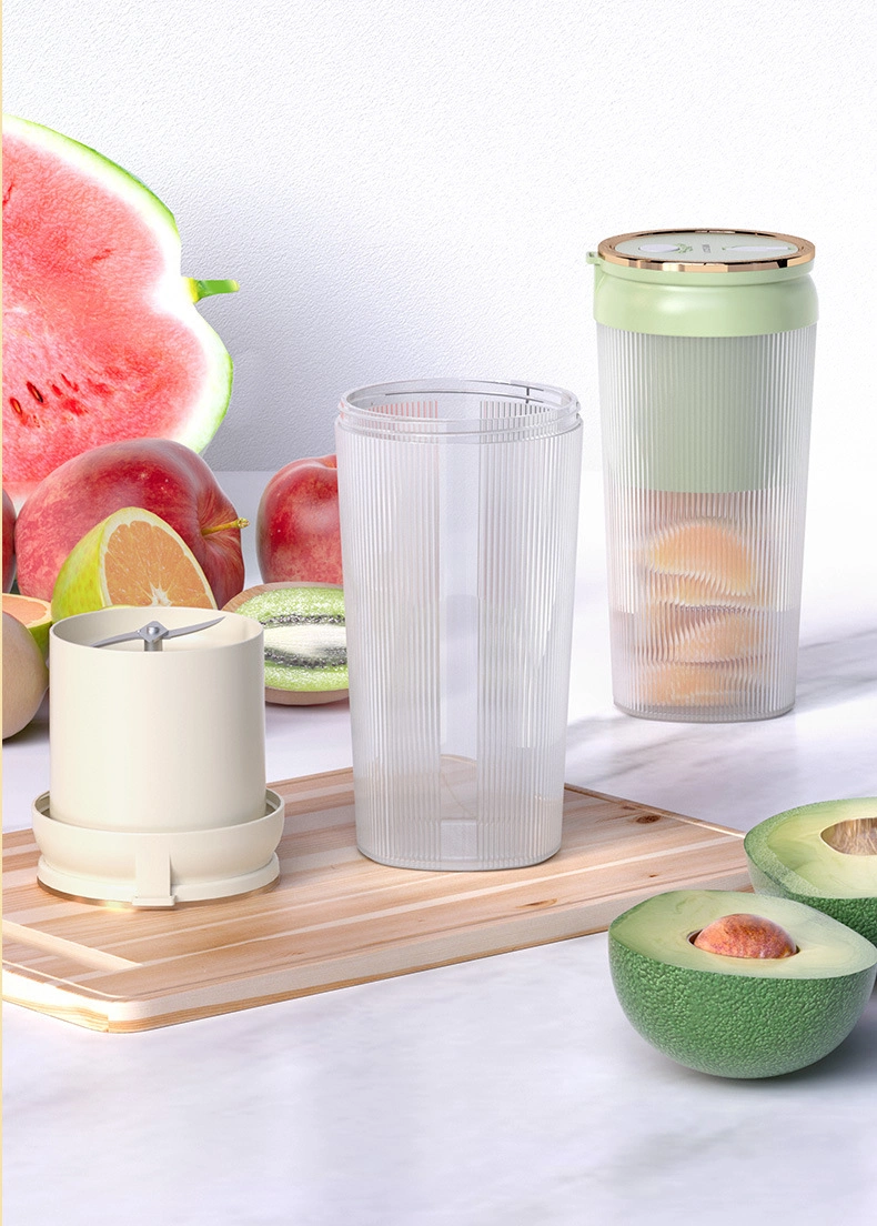 Personal Electric Portable Shakes Smoothie Mini USB Rechargeable Travel Fruit Juicer Blender