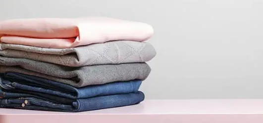 High Quality T-Shirt Ironing and Folding Machine Automatic Clothes Hanger Folding Machine