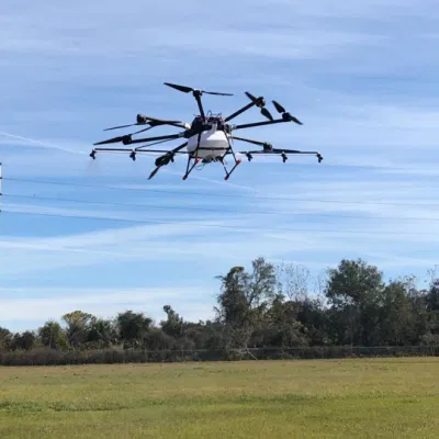 El sistema de posicionamiento de precisión de Tta con GPS y cámara HD de la pulverizadora agrícola Drone