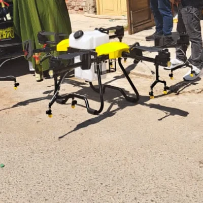 30L Agricultural UAV Farm Agricola Pulverizador Sprayer rociado de pesticidas Drone Agricultura con esparcidor de arado de fertilizante
