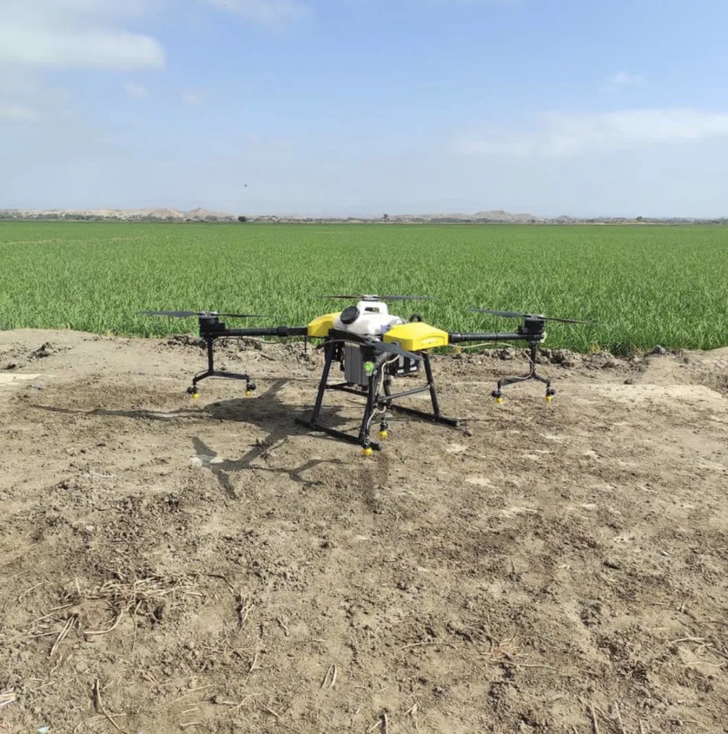 Fumigation Machine Uav Agricultural Drone 4 Motors Heavy Lifting Precision Flying Agriculture Drone Spraying Fertilizer and Pesticides