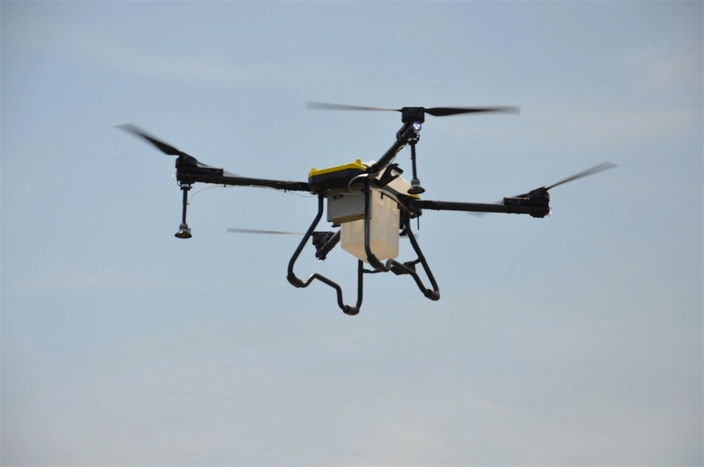 30kg Remote Control Misting Spray Uav Sprinkler Drone for Arecanut Wheat
