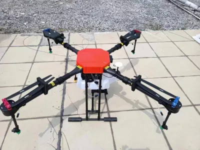 Дрон сельскохозяйственного опрыскивателя, 4-осевая машина водохозяйственного назначения, опрыскиватель для ферм UAV 10L 16L 20L 30L