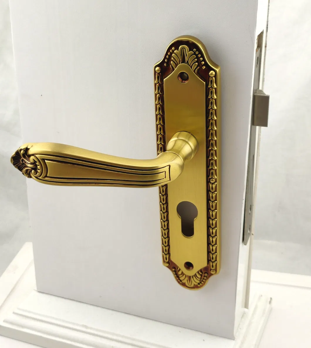 Luxury Antique Brass Villa Door Handle (03)