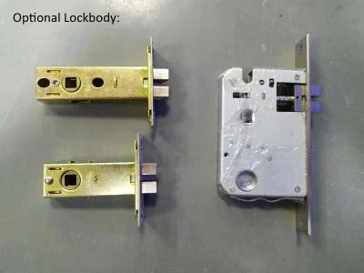 Cerradura inteligente de huella dactilar y contraseña para puerta de madera interior.