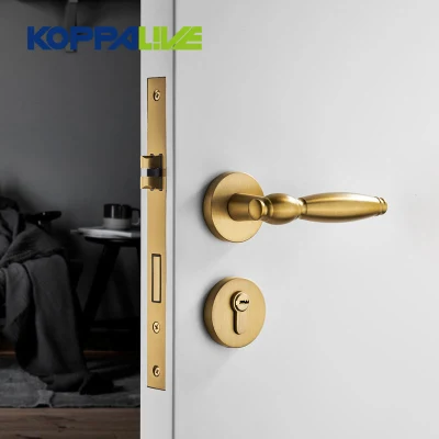 Koppenive Nuevo Diseño de latón de madera Puerta de bloqueo Oro Interior Privacidad Palanca de paso para puerta de la casa