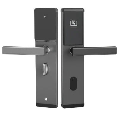 La puerta de la habitación de hotel sin llave de seguridad con el software de bloqueo de la tarjeta Mifare