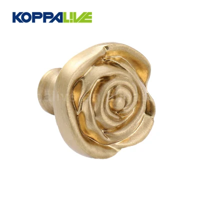 Venta al por mayor Armario antiguo Knobs Puerta Vintage Brass Rosa Flor Rustic Mando de cajón